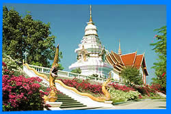Doi Saket, храм Дои  Сакет,  Чианг Май Тайланд Чанг Май Chiang Mai  Отели Чианг Мая Chiang Mai Hotels