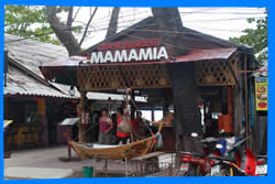 Ресторан-бар The Sands в Nai Yang Beach Resort