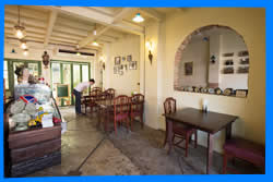 Кафе & Ресторан One Chun в Пхукете, Модный и Винтажный Ресторан в Старом Пхукет Тауне, Отзывы