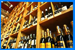 Гастроном & Бистро Wine Connection в Jungceylon, Самое Дешевое Вино в Городе