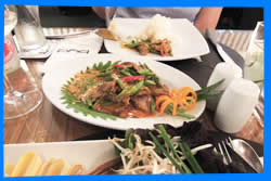 Ресторан Бистро & Бар @ BYD Lofts Phuket,  Пхукет, Патонг Бич Рестораны & Кухня
