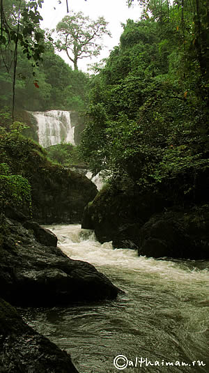 THAM PLA-PHA SUEA NAMTOK  NATIONAL PARK PA SUA WATERFALL MAE HONG SON NORTH THAILAND_СЕВЕРНЫЙ ТАИЛАНД ВОДОПАД ПА СЫА СУА МАЕ ХОНГ СОН ПЕЩЕРА РЫБ НАЦИОНАЛЬНЫЙ ПАРК