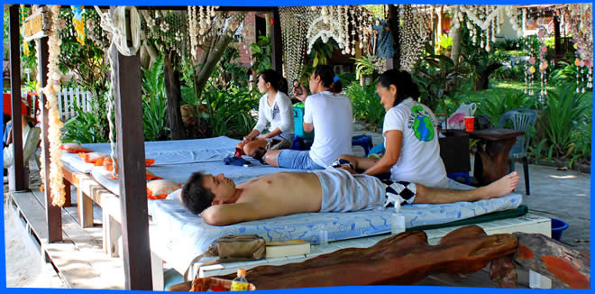 Koh Samed Activities  - beach thai massage